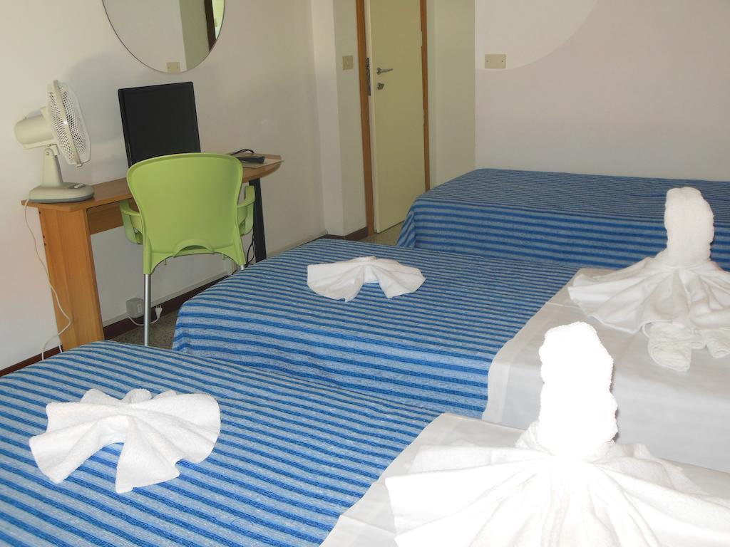 Hotel Edy Rimini Eksteriør bilde
