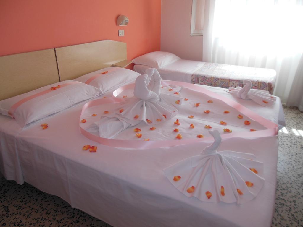 Hotel Edy Rimini Eksteriør bilde