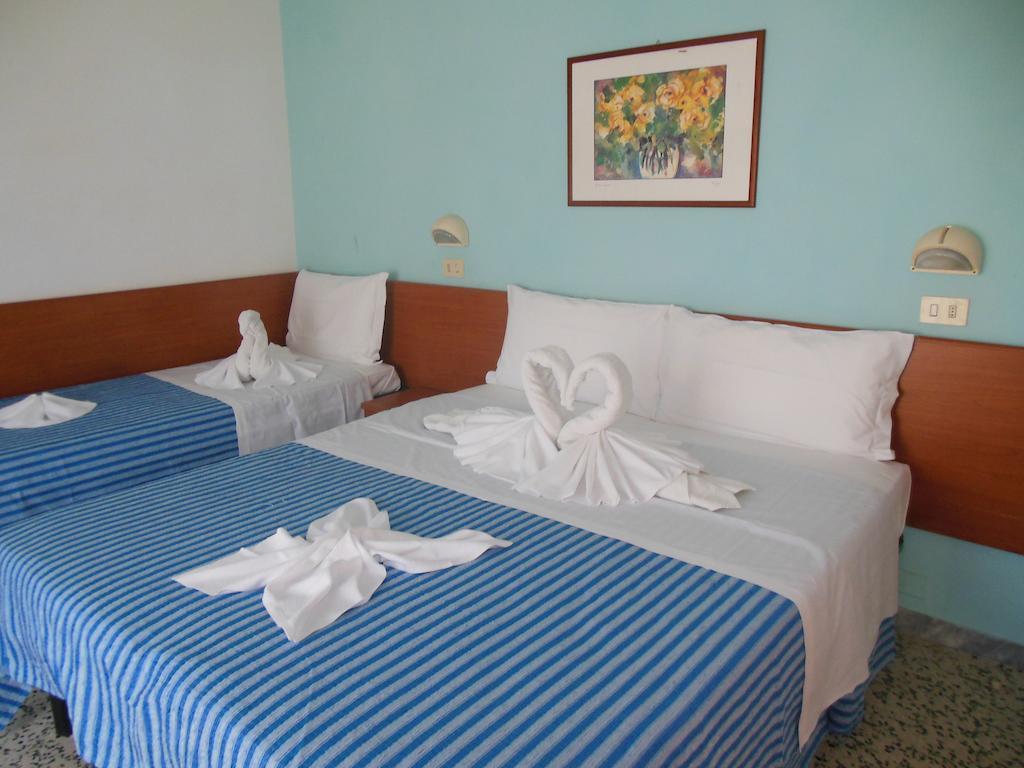 Hotel Edy Rimini Eksteriør bilde