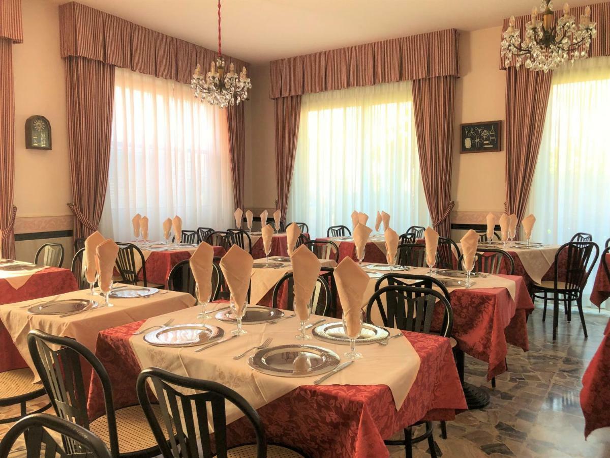 Hotel Edy Rimini Eksteriør bilde
