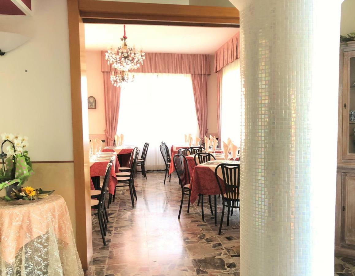Hotel Edy Rimini Eksteriør bilde