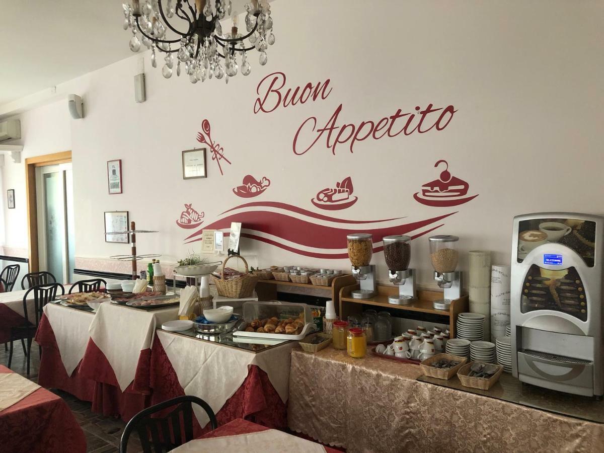 Hotel Edy Rimini Eksteriør bilde