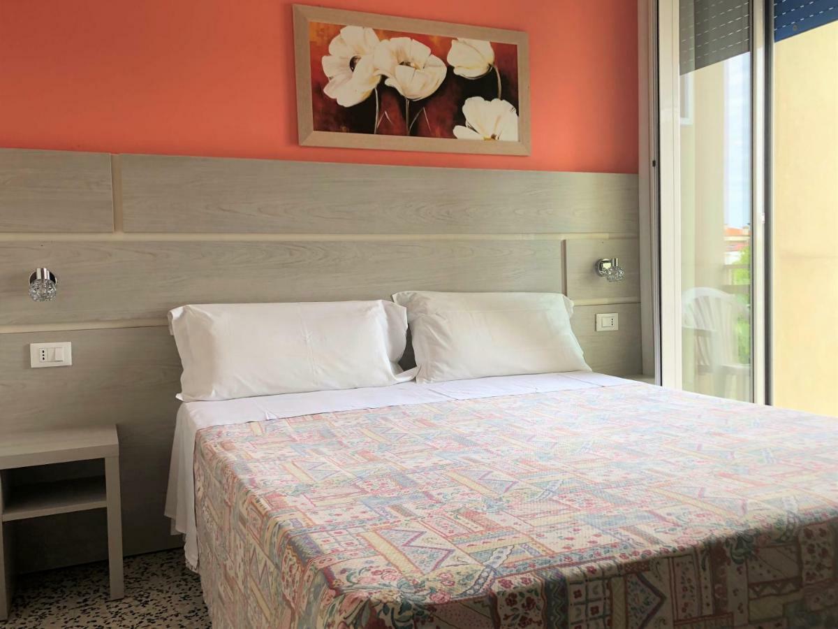 Hotel Edy Rimini Eksteriør bilde