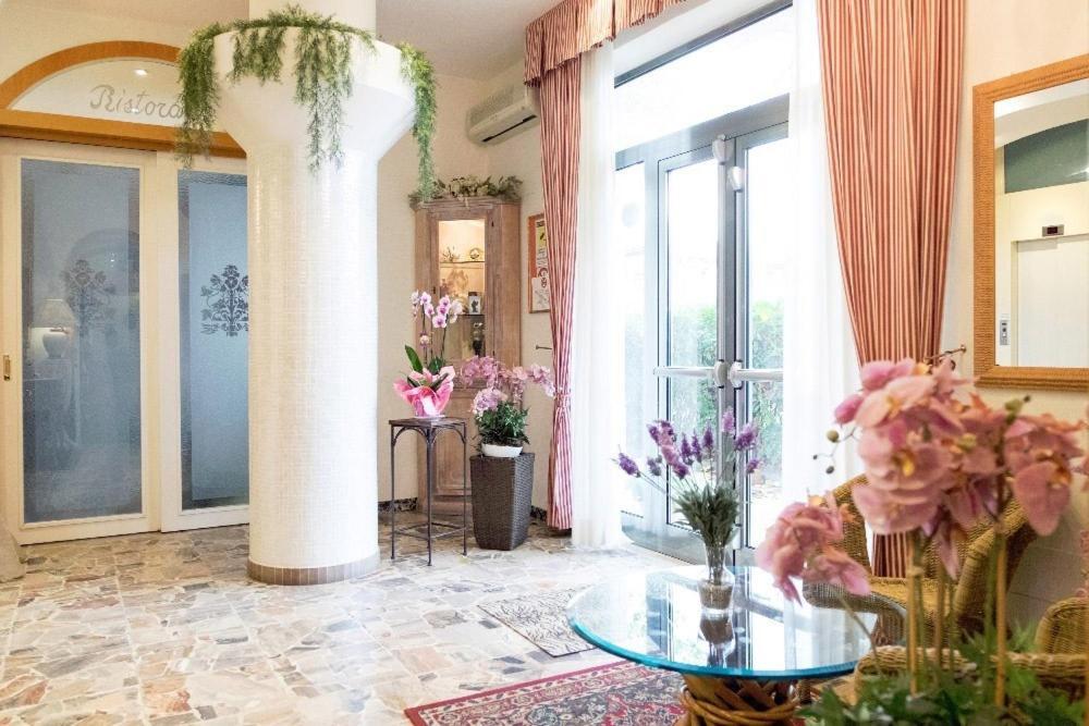 Hotel Edy Rimini Eksteriør bilde