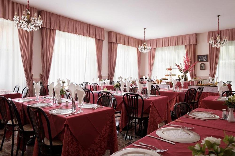 Hotel Edy Rimini Eksteriør bilde