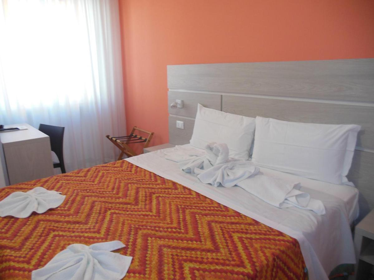 Hotel Edy Rimini Eksteriør bilde