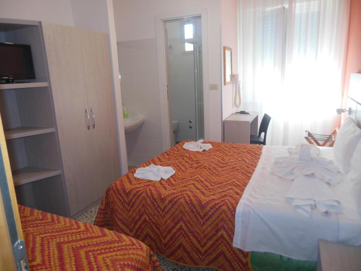 Hotel Edy Rimini Eksteriør bilde