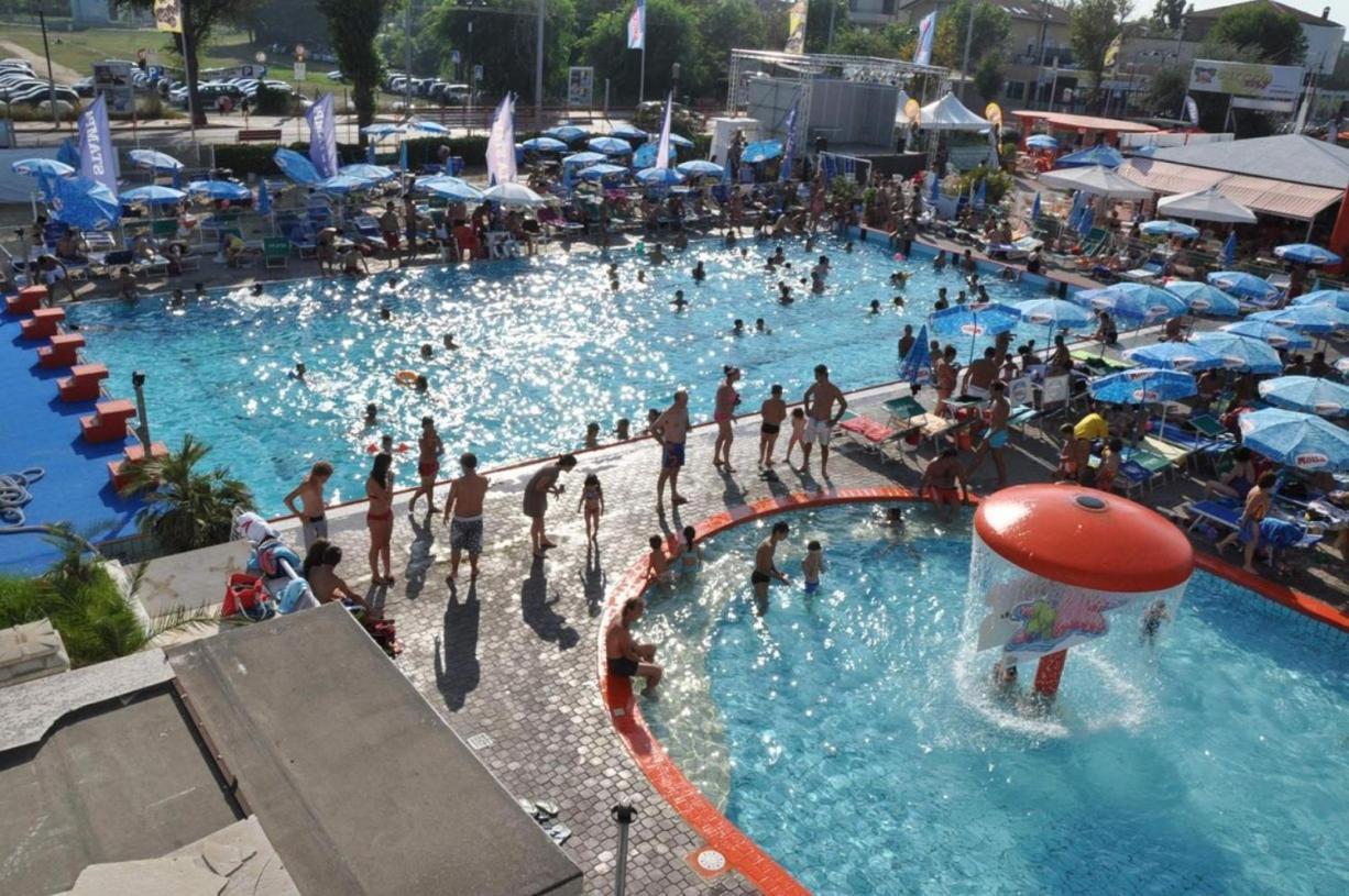 Hotel Edy Rimini Eksteriør bilde